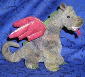 A MUST HAVE RETIRED NEW! PERFECT GIFT TY Beanie Babies "TOOTER" the DINOSAUR 